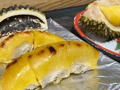 绝味烤榴莲-辉记炭烧海鲜大排档·老字号(福田店)