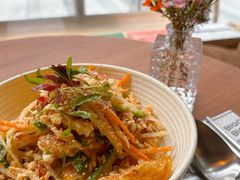 泰式青木瓜荷包蛋坚果沙拉-Blac+Blac(中海环宇荟店)