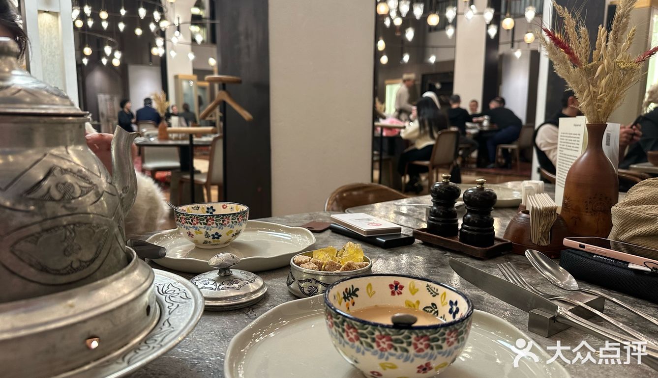 翻遍猫途鹰和大众在酒店边上找到这家神仙餐厅