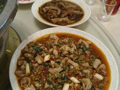 -茅屋大酒店