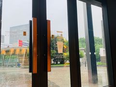 -星巴克臻选(莘庄仲盛店)