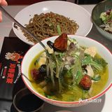 和小马一起合影喽🐴