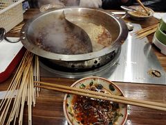 -拈签一笑黄牛肉辣卤串串