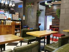 -愉肴麻辣香锅(中山路店)
