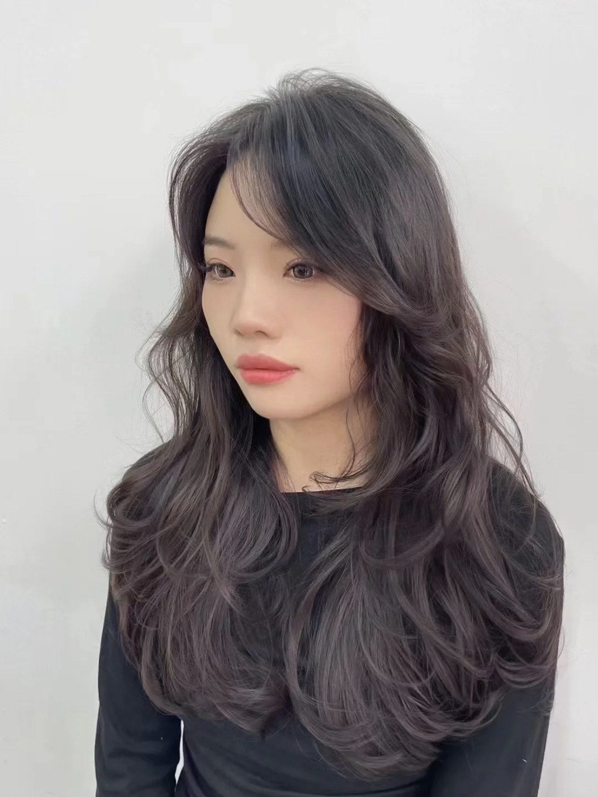 慵懒大卷秒变韩剧女主\\n造型烫随心慵懒