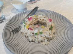 -彩云天云南餐厅