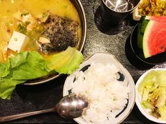 三文鱼头豆腐定食-石屋料理(南京西路店)