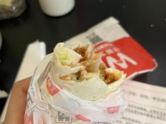 辣味鸡肉卷-华莱士·全鸡汉堡(五爱道店)