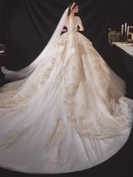 -金海岸婚纱摄影(塘沽店)