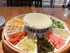 -怪噜范·老贵阳街头名小吃(汇金星力城店)