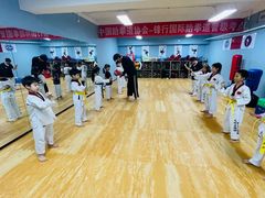 -嗨动跆拳道体能馆(菜百店)