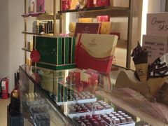 面包甜点陈列柜-GODIVA(万象城店)