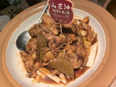 山茶油砂锅土鸡-吴氏老妈·23年家常菜(古城店)