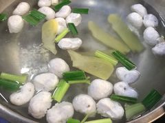 -章记正宗南岗鱼蛋火锅