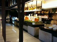 -唐拉雅秀酒店-西锦汇空中BBQ·思创餐厅