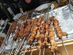 -喝丢一只鞋海鲜烧烤·海肠捞饭(市场店)