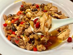 -自己人·宜昌菜(水悦城店)