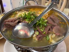 -闫家驴肉老店(华电一校店)