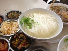 耙肉饵丝-巍山火巴肉饵丝(大理古城店)