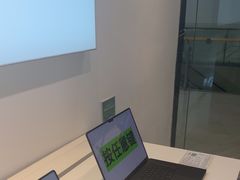 -Apple授权专营店(宝山万达店)