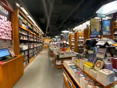 -西西弗书店&矢量咖啡(凯德晶萃广场店)