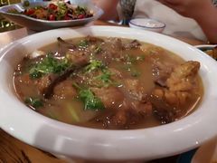 小鸡炖蘑菇-關東雪东北菜(中庚漫游城店)