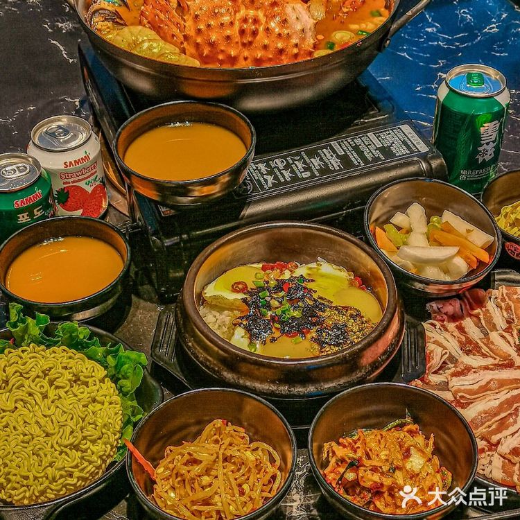 男朋友叫我来的店⚈₃⚈必须吃帝王蟹火锅安排！