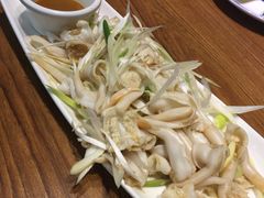 -方国老头包子·39年威海本地老字号•小船海鲜疙瘩汤