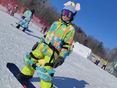 -亚布力新体委滑雪场
