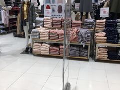 -优衣库(上海金桥国际商业广场店)