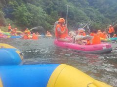 -安吉龙王山峡谷漂流