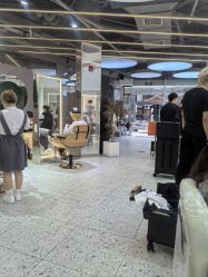 -PE SALON 