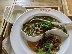 -万县面馆(高笋塘店)