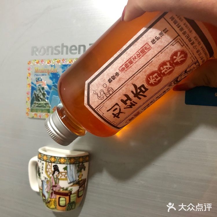 ●刘红杏杏皮水  ●品牌：刘红杏 ●品名：杏皮水