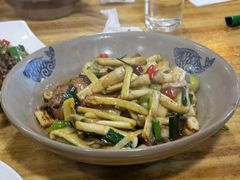 -湘聚南县土菜馆(龙山二路店)