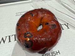 -HOT CRUSH趁热集合·现烤面包(上海环球港店)
