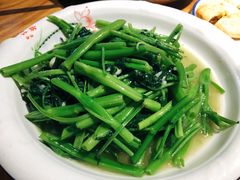 -头上红煨盐鸡·非遗院子餐厅