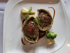 惠灵顿牛排-塞纳河法国餐厅(意式风情街店)