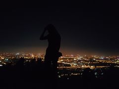 -鬼笑石后山停车场
