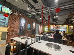 大堂-钢管厂五区小郡肝串串香火锅(人民广场店)