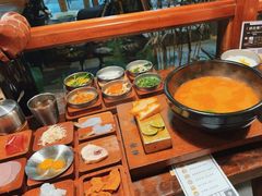 -银米·云南传统过桥米线(双廊黑金冠店)