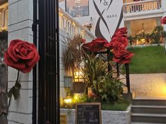 -Mark&Mars Restaurant