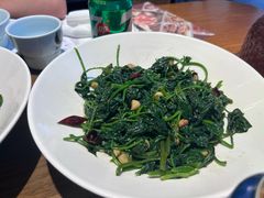 -黄泥岗·地道湖北菜(奥特莱斯店)