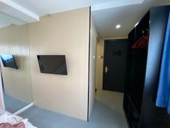 -德全心悦酒店(北京金台路地铁站店)