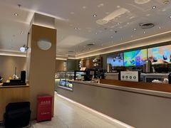 -星巴克臻选(上海中环广场2F店)