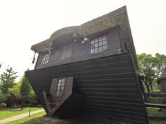 -金山农民画村-枫泾波兰倒置屋
