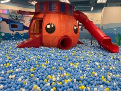 -莫莉幻想儿童乐园(武汉保利广场店)