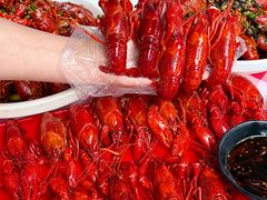 -肥小宝·金牌油焖大虾(襄阳龙虾地标店)