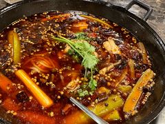 -鸿顺老铁锅美蛙鱼府(解放碑店)