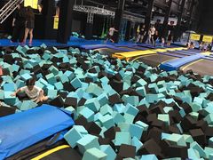 -Bounce Factory 反弹工厂蹦床公园(佛山店)